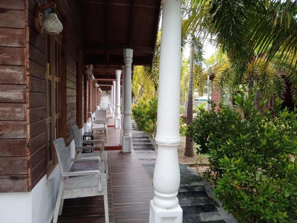 Elegant Green Beach Resort Trincomalee Exterior photo