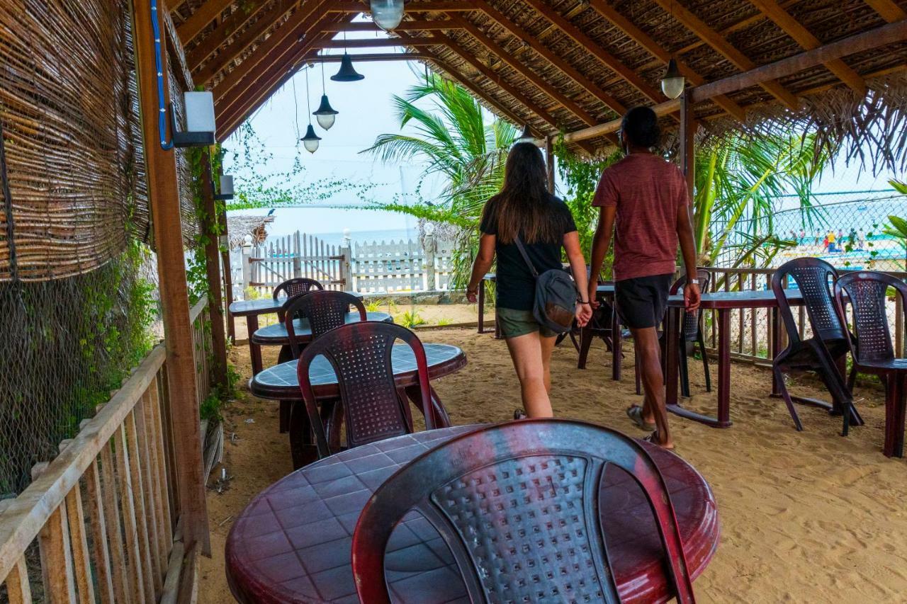 Elegant Green Beach Resort Trincomalee Exterior photo